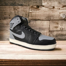 Load image into Gallery viewer, No. 1 Candle-Gray/Black