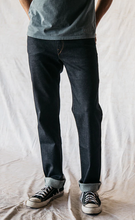 Load image into Gallery viewer, KATO HAMMER 12.5OZ INDIGO RAW